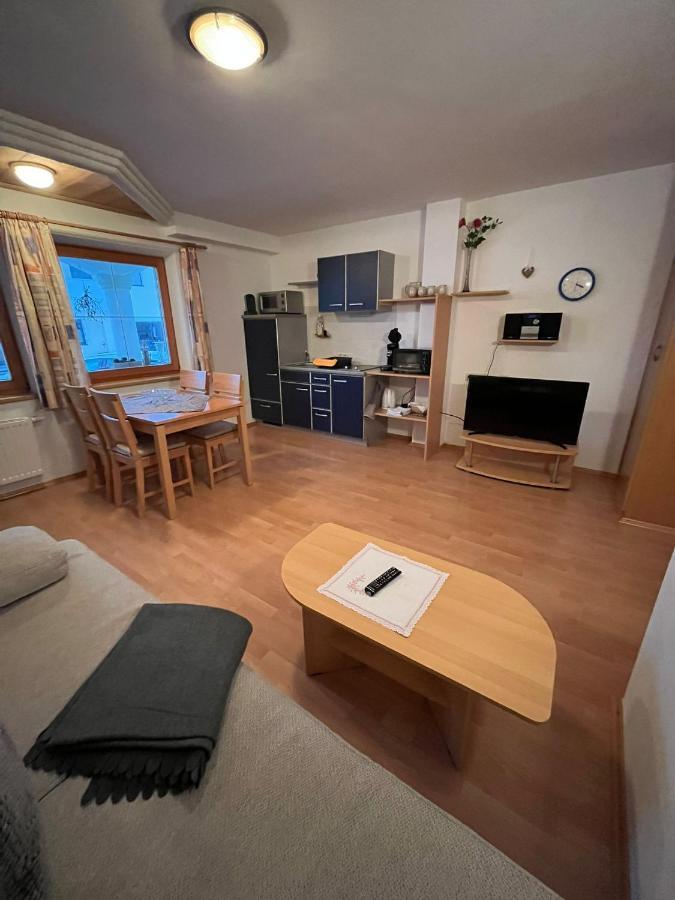 Ferienwohnung Gertraud Und Peter Geisler Finkenberg Exterior foto