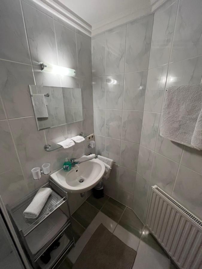 Ferienwohnung Gertraud Und Peter Geisler Finkenberg Exterior foto